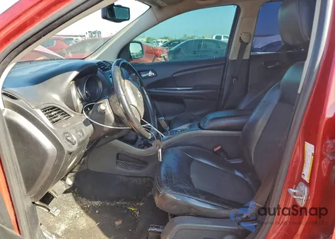 2017 Dodge Journey Crossroad z USA, uszkodzony, nr VIN 3C4PDCGG0HT556573